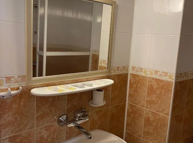 Hotel зонарита