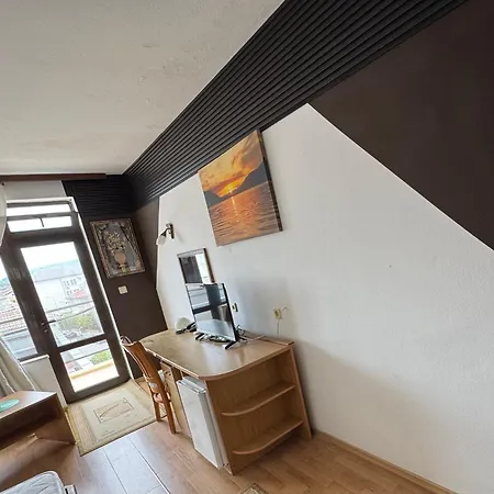 зонарита Otel Primorsko
